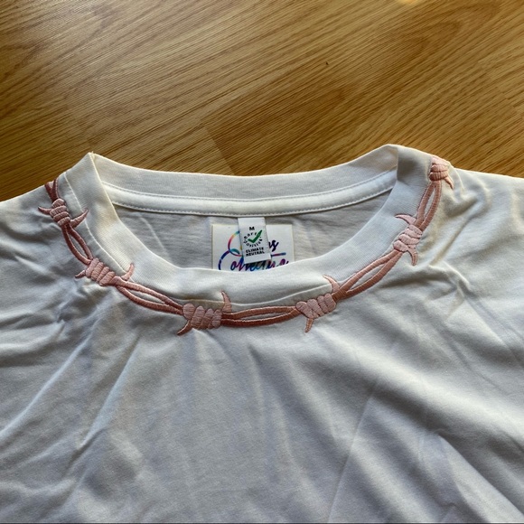 COUSINS COLLECTIVE BARBED WIRE EMBROIDERY TEE - Picture 3 of 4